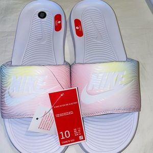 NWT- Nike Women Victori One Slide Print Pure Violet/White